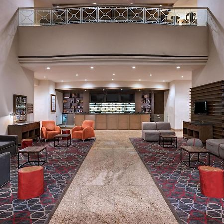 Four Points By Sheraton Galerias Monterrey Luaran gambar The lobby of the hotel