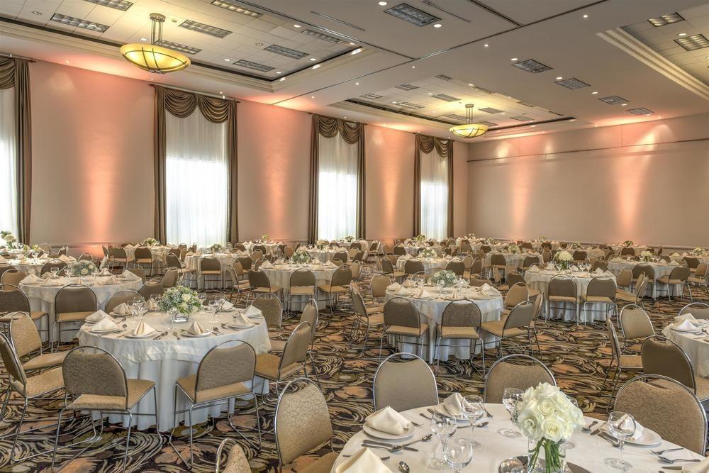 Four Points By Sheraton Galerias Monterrey Luaran gambar The ballroom at the Hilton San Francisco