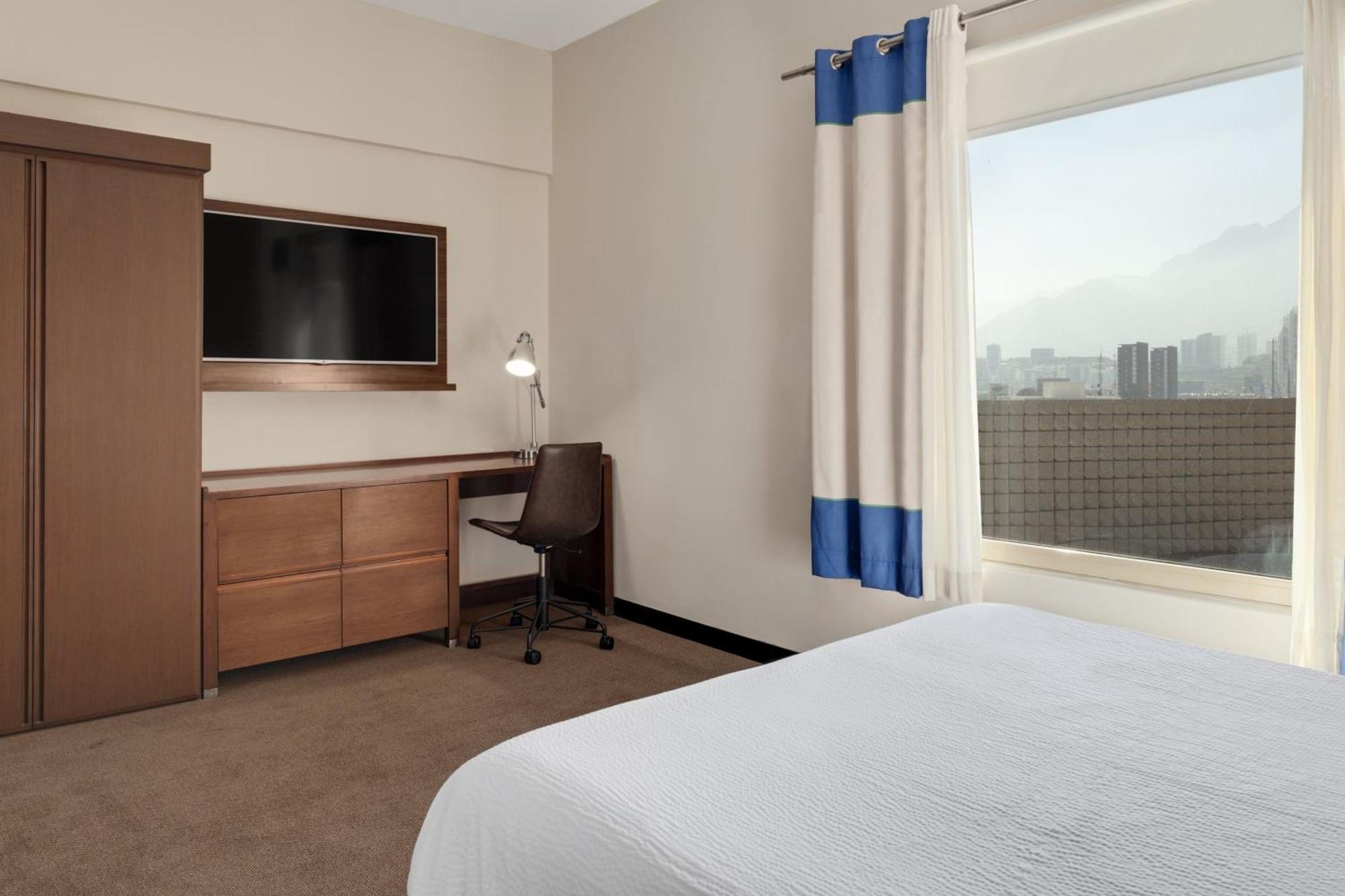 Four Points By Sheraton Galerias Monterrey Luaran gambar